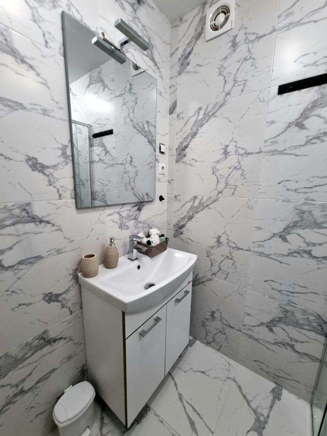 Апартаменти Muki House Хунедоара Екстер'єр фото